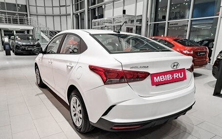 Hyundai Solaris II рестайлинг, 2022 год, 1 740 000 рублей, 7 фотография