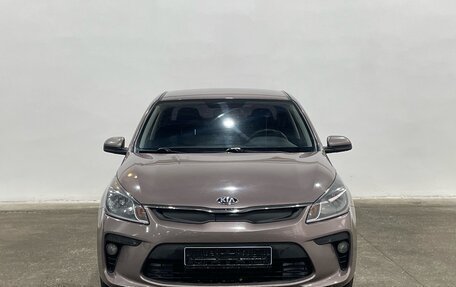 KIA Rio IV, 2018 год, 1 380 000 рублей, 2 фотография