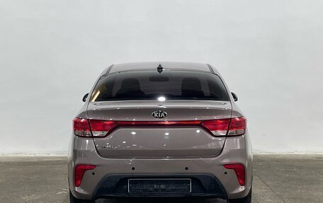 KIA Rio IV, 2018 год, 1 380 000 рублей, 6 фотография