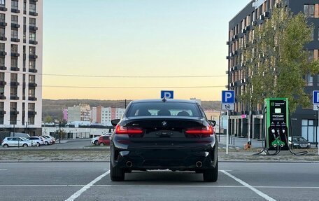 BMW 3 серия, 2019 год, 3 500 000 рублей, 4 фотография