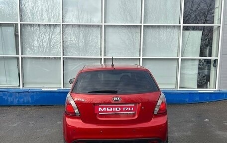 KIA Rio II, 2010 год, 690 000 рублей, 4 фотография