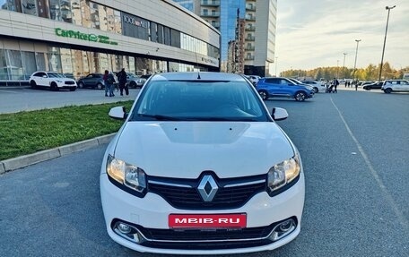 Renault Logan II, 2015 год, 840 000 рублей, 1 фотография