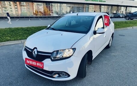 Renault Logan II, 2015 год, 840 000 рублей, 4 фотография