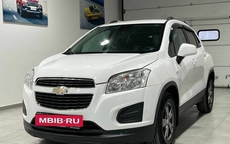 Chevrolet Tracker III, 2015 год, 1 299 900 рублей, 2 фотография