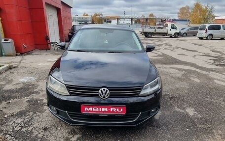 Volkswagen Jetta VI, 2013 год, 1 350 000 рублей, 1 фотография