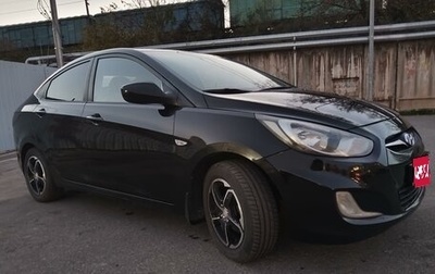 Hyundai Solaris II рестайлинг, 2012 год, 900 000 рублей, 1 фотография