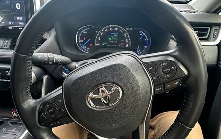 Toyota RAV4, 2019 год, 3 600 000 рублей, 6 фотография