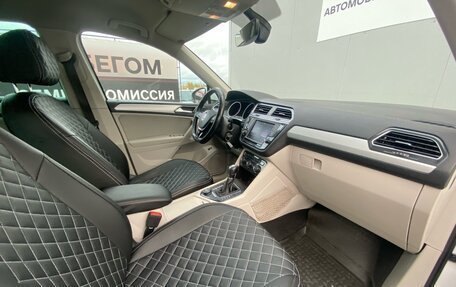 Volkswagen Tiguan II, 2017 год, 1 825 000 рублей, 12 фотография