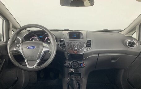 Ford Fiesta, 2016 год, 950 000 рублей, 11 фотография