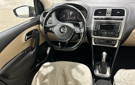 Volkswagen Polo VI (EU Market), 2015 год, 1 250 000 рублей, 11 фотография