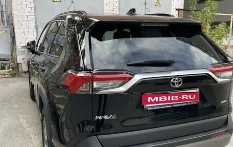 Toyota RAV4, 2020 год, 4 000 000 рублей, 2 фотография