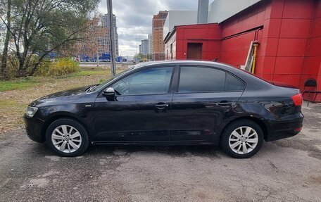 Volkswagen Jetta VI, 2013 год, 1 350 000 рублей, 2 фотография