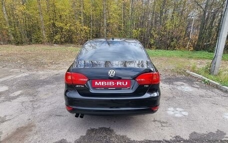 Volkswagen Jetta VI, 2013 год, 1 350 000 рублей, 3 фотография