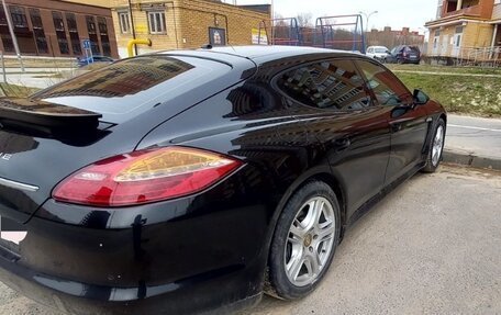 Porsche Panamera II рестайлинг, 2011 год, 2 350 000 рублей, 3 фотография