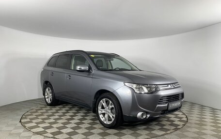 Mitsubishi Outlander III рестайлинг 3, 2012 год, 1 900 000 рублей, 3 фотография