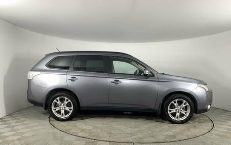 Mitsubishi Outlander III рестайлинг 3, 2012 год, 1 900 000 рублей, 4 фотография