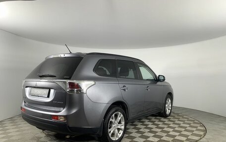 Mitsubishi Outlander III рестайлинг 3, 2012 год, 1 900 000 рублей, 5 фотография