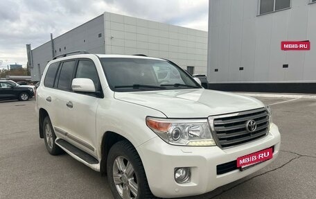 Toyota Land Cruiser 200, 2013 год, 3 757 000 рублей, 2 фотография