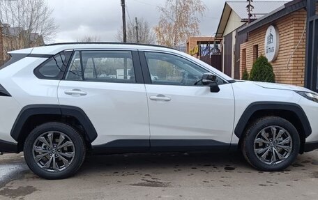 Toyota RAV4, 2024 год, 4 350 000 рублей, 4 фотография