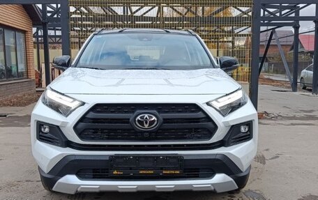 Toyota RAV4, 2024 год, 4 350 000 рублей, 2 фотография