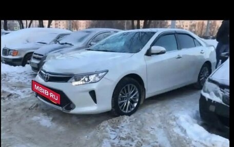 Toyota Camry, 2016 год, 2 700 000 рублей, 14 фотография