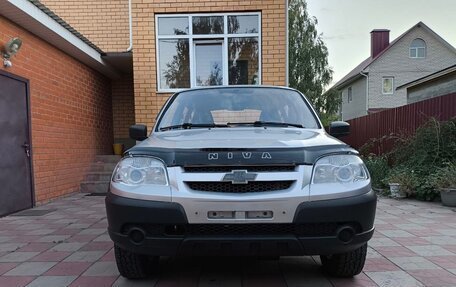 Chevrolet Niva I рестайлинг, 2012 год, 635 000 рублей, 5 фотография