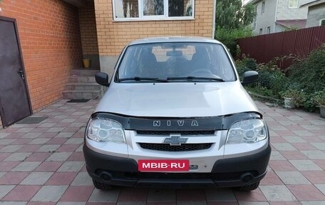 Chevrolet Niva I рестайлинг, 2012 год, 635 000 рублей, 7 фотография