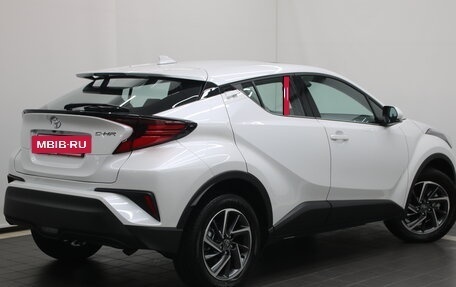 Toyota C-HR I рестайлинг, 2024 год, 3 600 000 рублей, 2 фотография