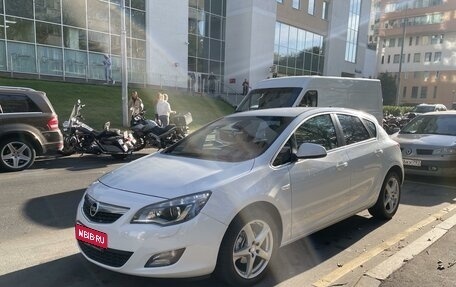 Opel Astra J, 2012 год, 800 000 рублей, 1 фотография