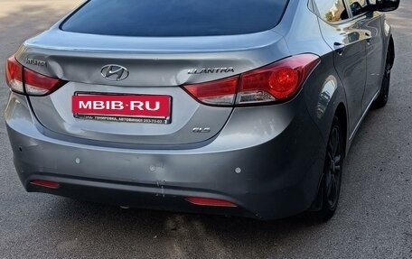 Hyundai Elantra V, 2011 год, 735 000 рублей, 3 фотография