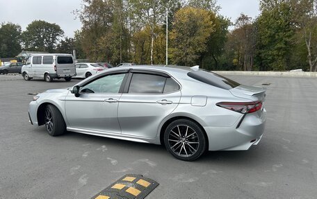 Toyota Camry, 2021 год, 1 650 000 рублей, 3 фотография