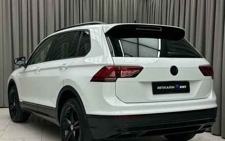 Volkswagen Tiguan II, 2018 год, 3 300 000 рублей, 7 фотография