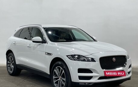 Jaguar F-Pace, 2017 год, 2 850 000 рублей, 2 фотография