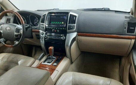 Toyota Land Cruiser 200, 2012 год, 3 050 000 рублей, 10 фотография