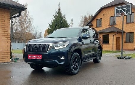 Toyota Land Cruiser Prado 150 рестайлинг 2, 2017 год, 4 650 000 рублей, 1 фотография