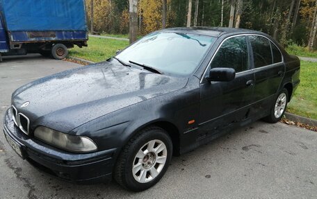 BMW 5 серия, 2001 год, 295 000 рублей, 3 фотография