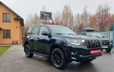 Toyota Land Cruiser Prado 150 рестайлинг 2, 2017 год, 4 650 000 рублей, 12 фотография