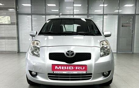 Toyota Yaris III рестайлинг, 2007 год, 645 000 рублей, 3 фотография