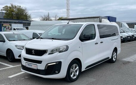 Peugeot Traveller I, 2019 год, 3 600 000 рублей, 2 фотография