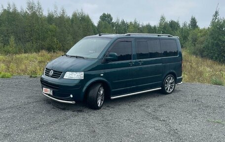 Volkswagen Multivan T5, 2003 год, 1 250 000 рублей, 2 фотография