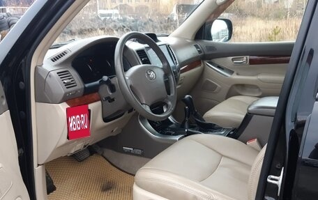 Toyota Land Cruiser Prado 120 рестайлинг, 2007 год, 2 099 000 рублей, 9 фотография