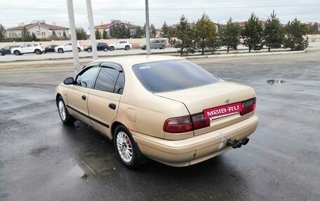 Toyota Carina E, 1993 год, 230 000 рублей, 2 фотография