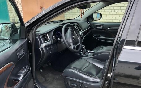 Toyota Highlander III, 2014 год, 2 650 000 рублей, 7 фотография