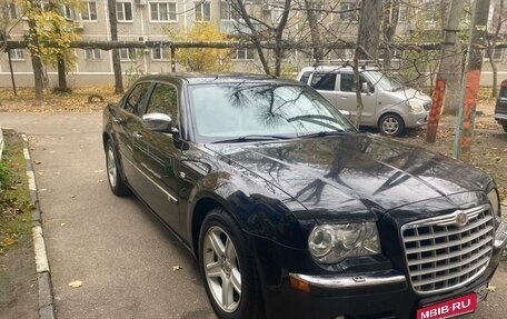 Chrysler 300C II, 2008 год, 1 050 000 рублей, 1 фотография