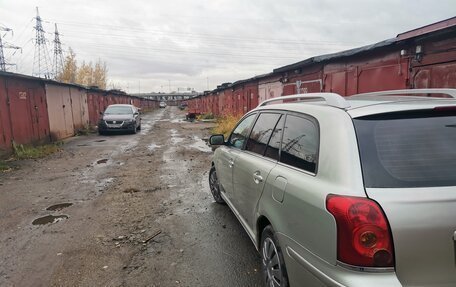 Toyota Avensis III рестайлинг, 2006 год, 649 000 рублей, 5 фотография