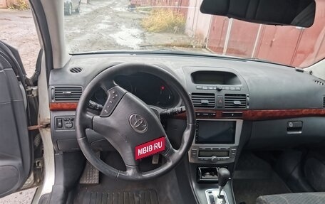 Toyota Avensis III рестайлинг, 2006 год, 649 000 рублей, 4 фотография