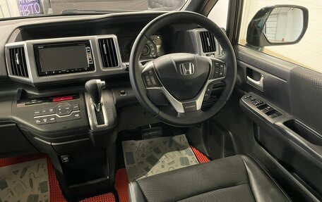 Honda Stepwgn IV, 2013 год, 2 199 999 рублей, 15 фотография