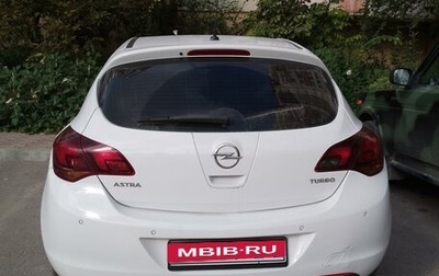 Opel Astra J, 2011 год, 900 000 рублей, 1 фотография