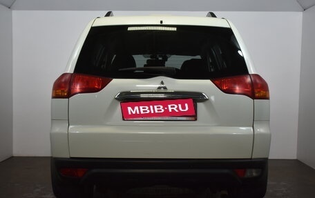 Mitsubishi Pajero Sport II рестайлинг, 2013 год, 1 599 000 рублей, 5 фотография