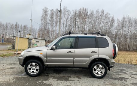 Chevrolet Niva I рестайлинг, 2011 год, 450 000 рублей, 2 фотография